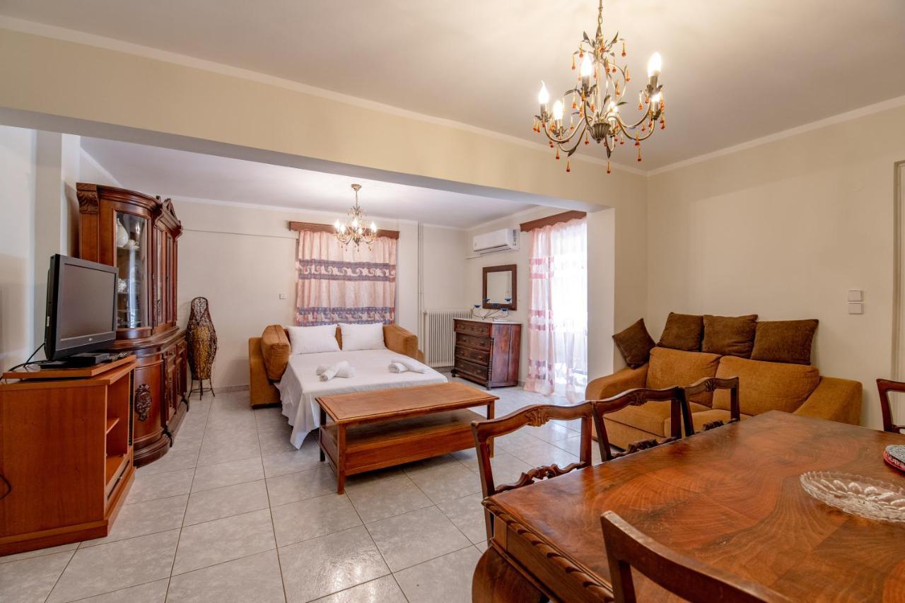 Evie'S Cozy Apartment เอเธนส์ ภายนอก รูปภาพ